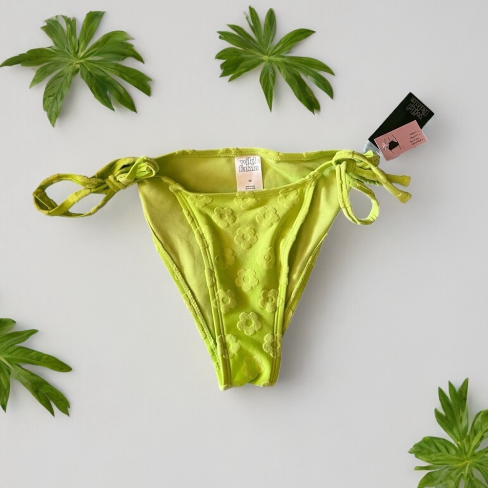 Wild Fable Women's Daisy Textured Cheeky Bikini Bottom Green Size XS